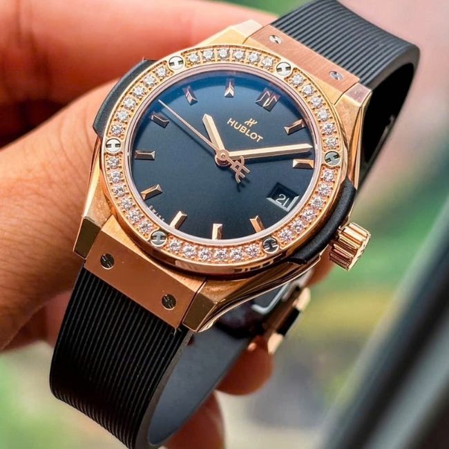 Hublot Classic 18k Diamond Black 29mm 591.OX.1480.RX.1204 Quartz 6 Hublot Classic 18k Diamond Black 29mm 591.OX.1480.RX.1204 Quartz 6