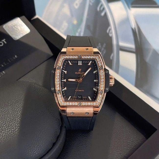 Hublot Spirit King Gold Black Rubber 39mm 1 Hublot Spirit King Gold Black Rubber 39mm 1