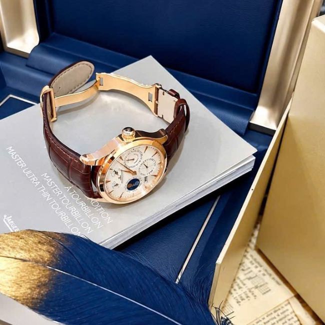 JLC vạn niên cót 8 ngày 2 JLC vạn niên cót 8 ngày 2