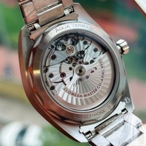 Omega Aqua Terra 150M Black Master Coaxial 41mm 4