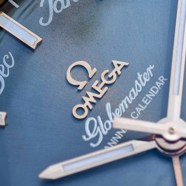 Omega Globemaster lịch thường niên Dial bát quái 41mm Demi 18K Sedna Gold 5 Omega Globemaster lịch thường niên Dial bát quái 41mm Demi 18K Sedna Gold 5