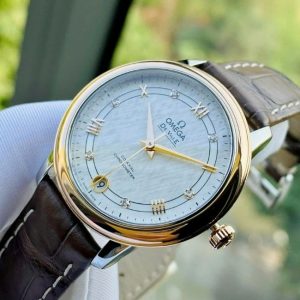 Omega lady Prestige 18k Bezel Diamond 32.7mm 5