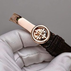 Patek Philippe Annual Calendar 5146R 39mm 8