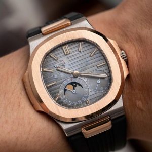 Patek Philippe Nautilus 5712GR mặt xám 40mm 8