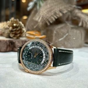 Patek Philippe World Time 7130R Dial xanh lá 4