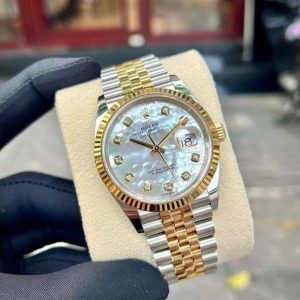 Rolex 126233 MOP 36mm yellow gold 1