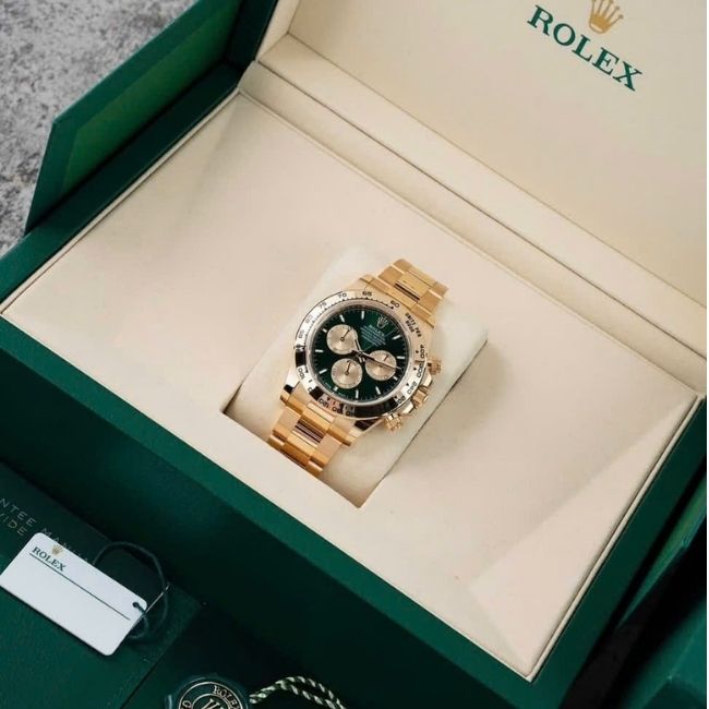 Rolex Cosmograph Daytona 40mm Green Yellow 4 Rolex Cosmograph Daytona 40mm Green Yellow 4