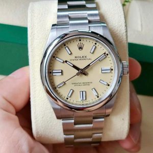 Rolex Oyster Perpetual 41mm 134300 Mặt be 2