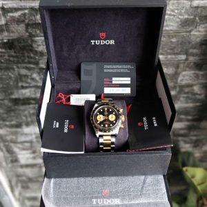 Tudor Black Bay Chrono 41mm Demi vàng 18k 7