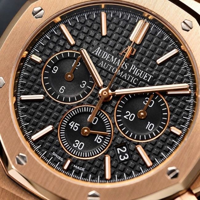 AP Royal Oak Chronograph 18k Rose Gold 41mm 4 AP Royal Oak Chronograph 18k Rose Gold 41mm 4