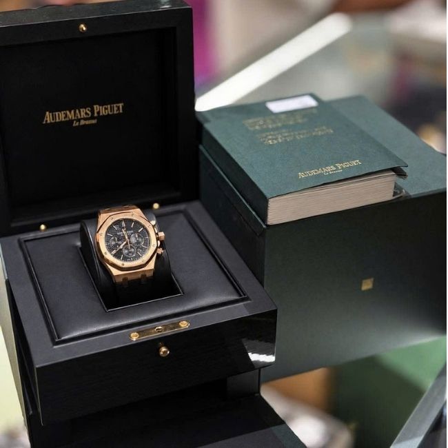 AP Royal Oak Chronograph 18k Rose Gold 41mm 9 AP Royal Oak Chronograph 18k Rose Gold 41mm 9