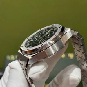 Audemars Piguet Royal Oak Blue 26715ST.OO.1356ST.01 2