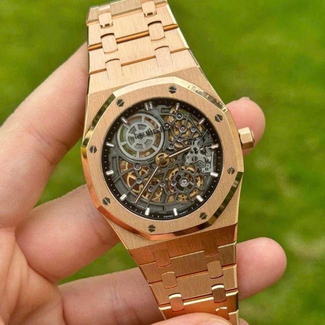 Audemars Piguet Royal Oak _Jumbo_ Extra-Thin Openworked 50th Anniversary 1 Audemars Piguet Royal Oak _Jumbo_ Extra-Thin Openworked 50th Anniversary 1