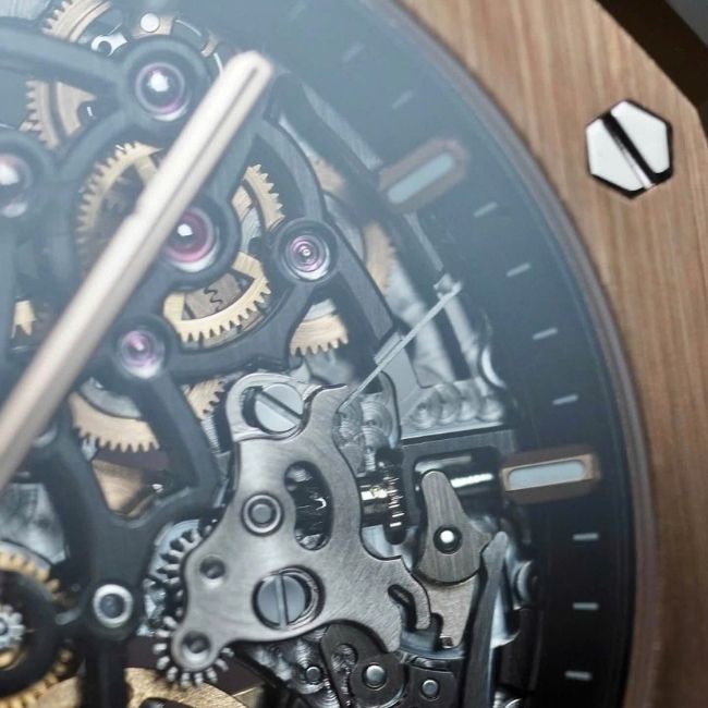 Audemars Piguet Royal Oak _Jumbo_ Extra-Thin Openworked 50th Anniversary 9 Audemars Piguet Royal Oak _Jumbo_ Extra-Thin Openworked 50th Anniversary 9