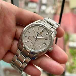 Grand Seiko Heritage _Taisetsu_ Spring Drive 40mm Titanium SBGA415 15