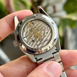 Grand Seiko Heritage _Taisetsu_ Spring Drive 40mm Titanium SBGA415 17