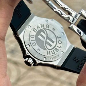 Hublot Big Bang 38mm Quartz Black Dial Bezel kim cương 5