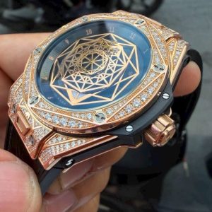Hublot Big Bang Sang Blue King Gold Full Diamond 4