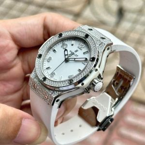 Hublot Big Bang Steel White Pavé 38mm 4