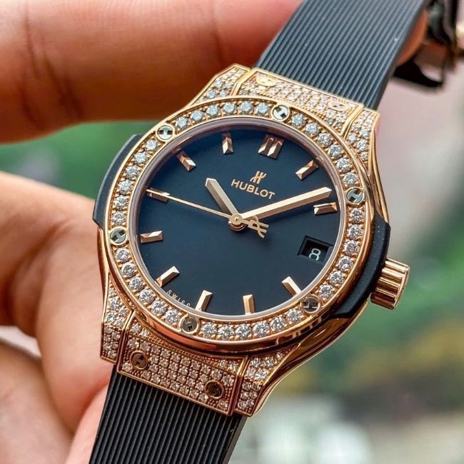 Hublot Classic 18k Diamond zin hãng 33mm 3 Hublot Classic 18k Diamond zin hãng 33mm 3