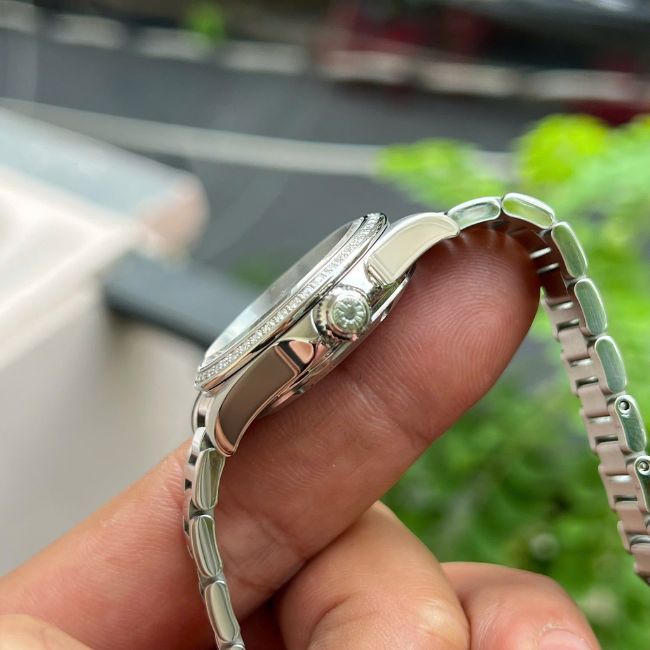 Longines Conquest MOP Diamond L3.320.0.87.6 30mm 4 Longines Conquest MOP Diamond L3.320.0.87.6 30mm 4