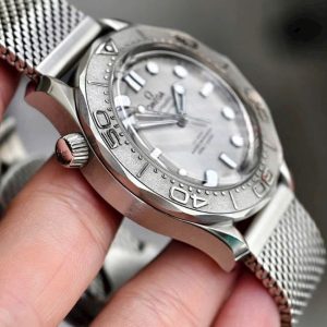 Omega Seamaster Diver 300M Co-Axial Master Chronometer 42mm 210.30.42.20.06.002 7