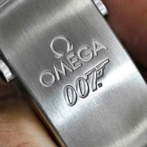 Omega Seamaster Planet Ocean 600M Co-Axial _Skyfall_ 007 232.30.42.21.01.004 4