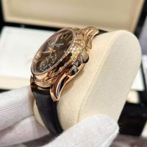 PP 5905R Complications Annual Calendar Flyback Chronograph 3