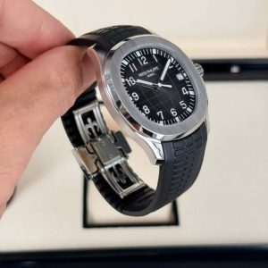 Patek Philippe Aquanaut 5167A Black Dial 3