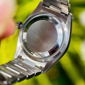 Rolex 126200 Niềng trơn mặt số đen 3