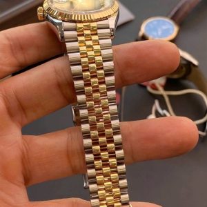Rolex 126233 Olive Green - cọc số Roman Diamond _VI-IX_ dây Jubilee 8