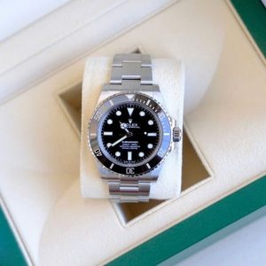 Rolex Sub nodate 41mm 124060LN Black Dial 1