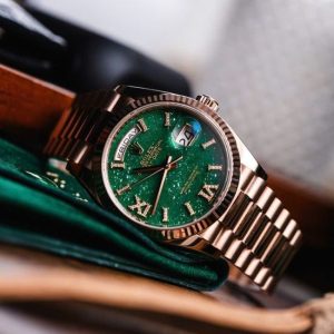 Rolex daydate 36mm 128235 aventurine green 3
