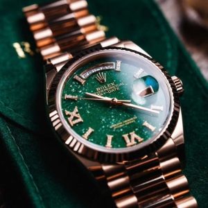 Rolex daydate 36mm 128235 aventurine green 4