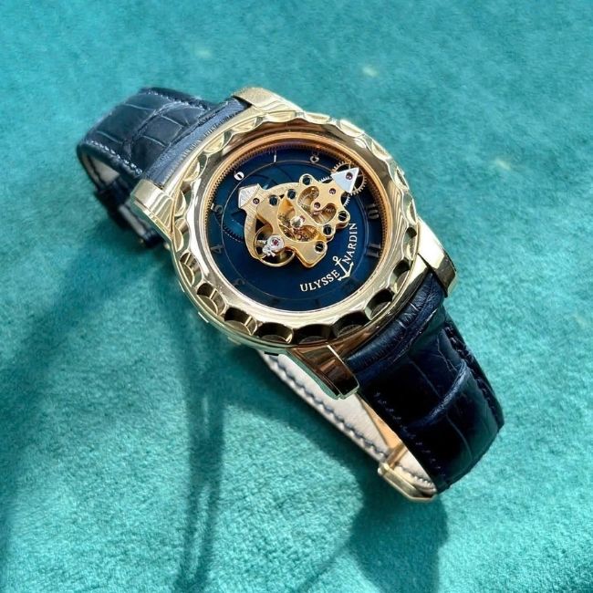 Ulysse Nardin Freak Tourbillon V1 016-88 18k Rose Gold 4 Ulysse Nardin Freak Tourbillon V1 016-88 18k Rose Gold 4