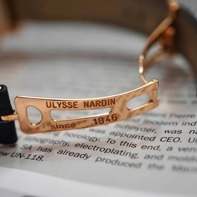 Ulysse Nardin Freak Tourbillon V1 016-88 18k Rose Gold 9 Ulysse Nardin Freak Tourbillon V1 016-88 18k Rose Gold 9