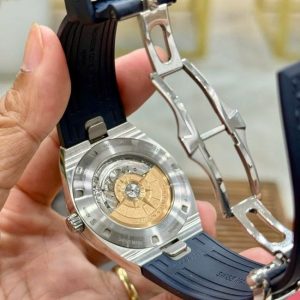 Vacheron Constantin Overseas Moon Phase 4000V 3